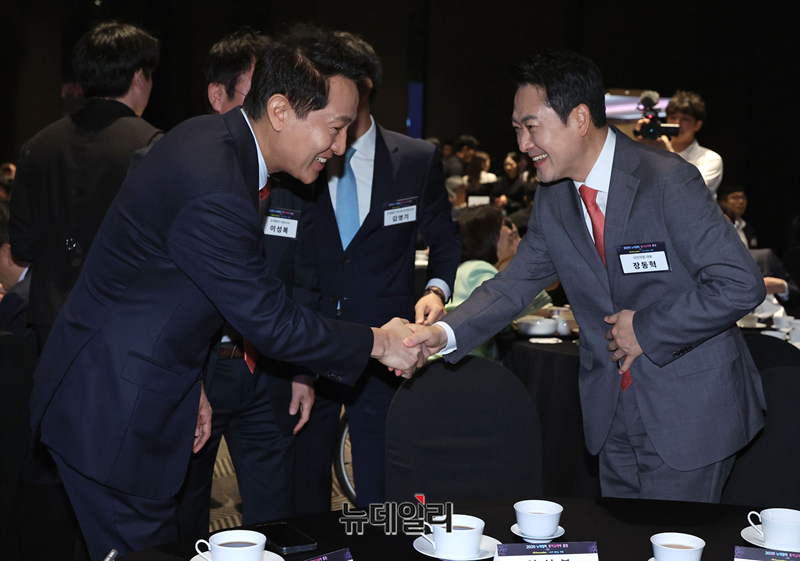 ▲ 장동혁 국민의힘 대표(오른쪽)와 오세훈 서울시장. ⓒ정상윤 기자