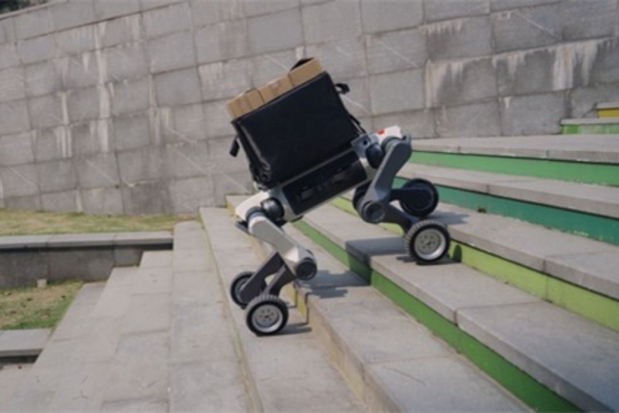 ▲ 제7회 인천국제해양포럼 '피지컬 인공지능(Physical AI)' 전시에서 선보일 4족 보행 로봇. ⓒ인천항만공사 제공