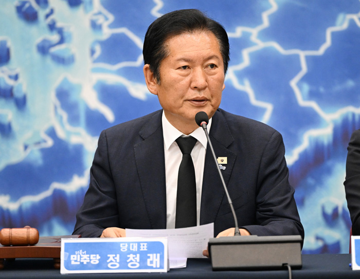 ▲ 정청래 더불어민주당 대표가 12일 광주 서구 치평동 김대중컨벤션센터에서 제9회 동시지방선거 이후 처음으로 열린 더불어민주당 전남·광주 현장 최고위원회의에서 발언하고 있다. ⓒ뉴시스