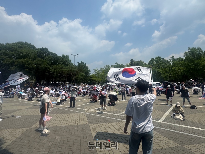 ▲ 12일 오전 서울 송파구 올림픽공원 핸드볼경기장 시위 현장. ⓒ임찬웅 기자