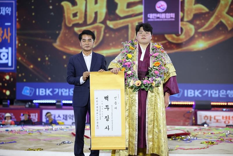 ▲ 8~14일까지 충북 보은국민체육센터 실내체육관에서 열린 보은단오장사씨름대회. ⓒ보은군