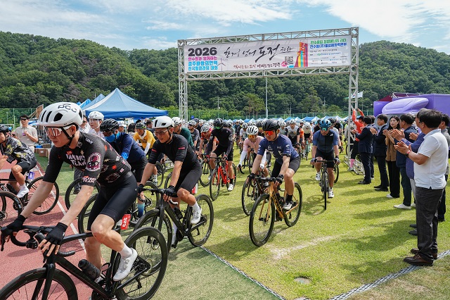 ▲ 월성원자력본부는 지난 14일 경주시 문무대왕면 장항리 일원에서 열린 ‘2026 경주 바람의 언덕 전국 힐클라임 대회’를 성공적으로 개최했다.ⓒ월성본부