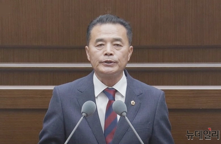 ▲ 박지헌 충북도의원(국민의힘·청주4)이 16일 제434회 충북도의회 임시회 제1차 본회의에서 5분 자유발언을 하고 있다. ⓒ충북도의회 생중계