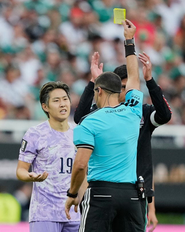 ▲ 이강인은 경기 후 