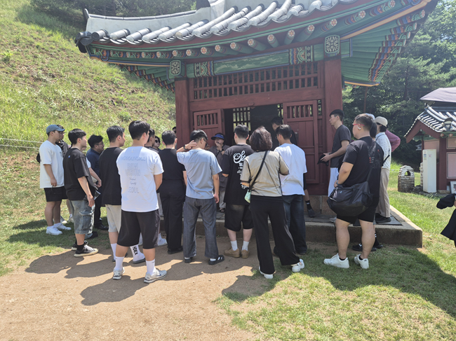 ▲ 강원특별자치도가 지난 18일부터 19일까지 1박 2일간 영월군 일원에서 도내 복무 중인 5년 미만 장교 및 준·부사관 35명을 초청해 '2026년 초급간부 초청 연찬회'를 개최했다. ⓒ강원특별자치도