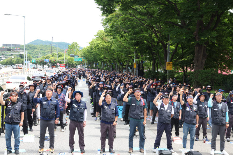현대제철 사내하청, 2000여명 파업 … 원청 교섭 촉