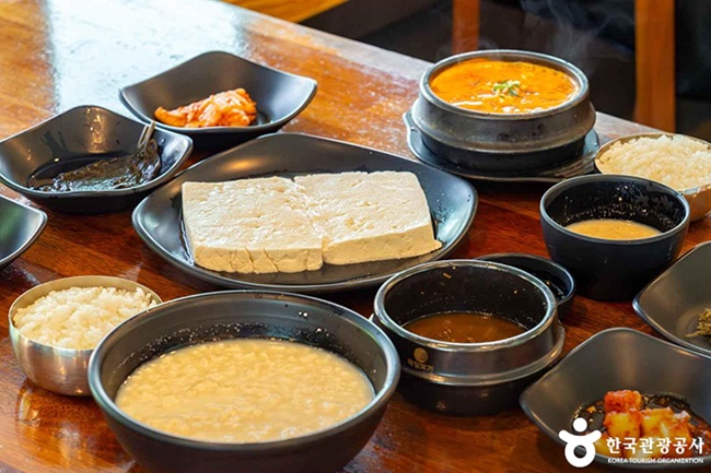▲ 두부요리 한상. ⓒ한국관광공사