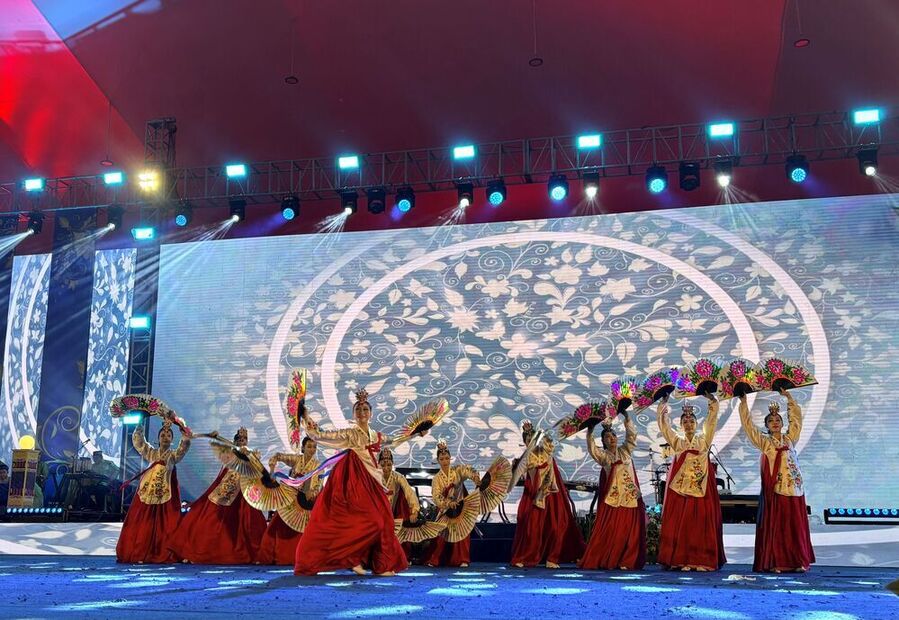 ▲ 국제문화축제 겔라 멜라유 세룸푼 부채춤 공연ⓒ광주광역시 제공
