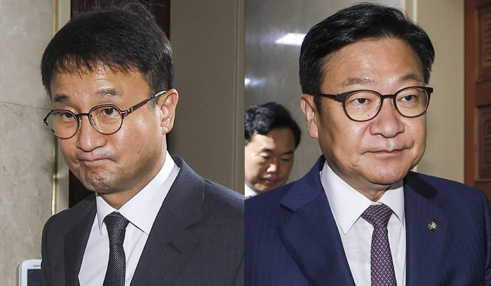 ▲ 한병도(왼쪽 사진) 더불어민주당 대표 직무대행 겸 원내대표와 정점식 국민의힘 원내대표가 지난 29일 국회 운영위원장실에서 하반기 국회 원 구성과 관련해 협상을 한 뒤 굳은 표정으로 각각 이동하는 모습. ⓒ뉴시스