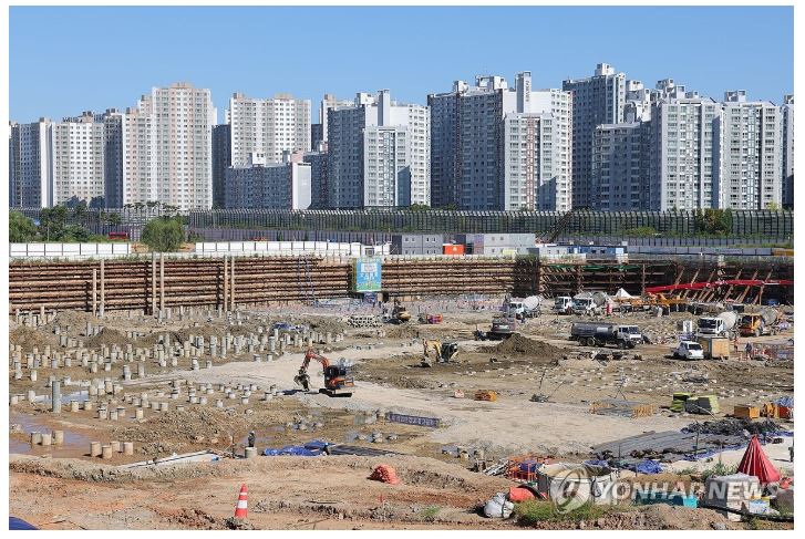 ▲ 사진은 지난해 9월 경기도 고양시 덕양구 도내동 창릉지구에서 LH 공공주택지구 건설 작업이 진행 중인 모습.ⓒ연합뉴스