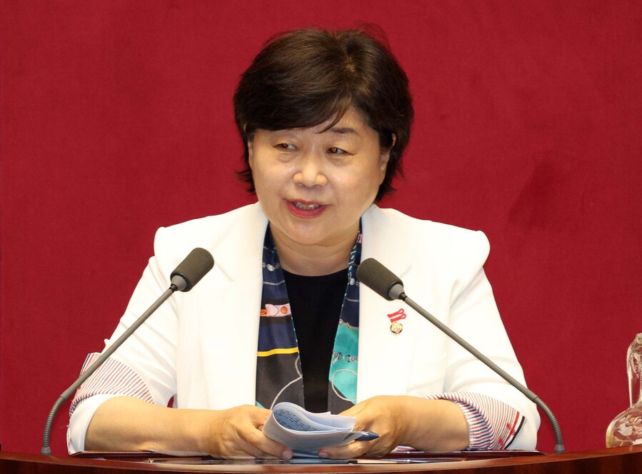 ▲ 지난달 30일 국회 본회의에서 법사위원장으로 선출된 서영교 더불어민주당 의원이 당선 인사를 하는 모습. ⓒ뉴시스