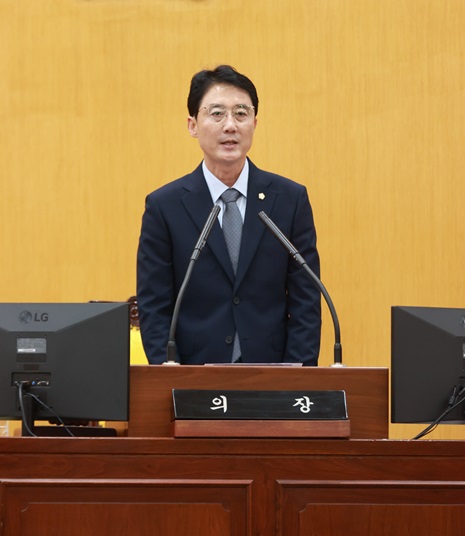 ▲ 제 10대 전반기 유영기 충주시의회 의장.ⓒ충주시의회 제공