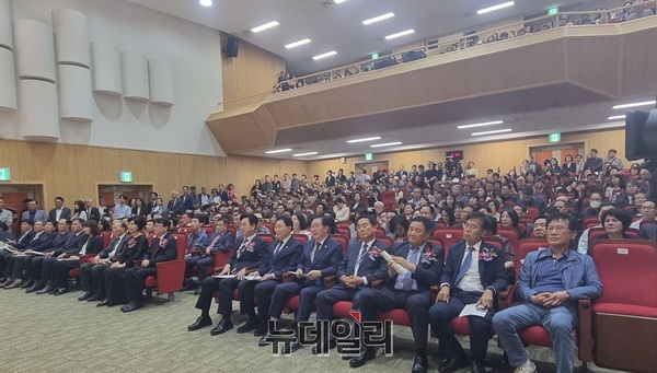 ▲ 오석진 대전시교육감이 1일 취임식 모습.ⓒ김경태기자