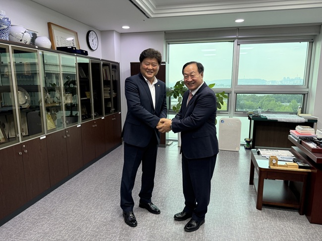 ▲ 김동일 군수는 