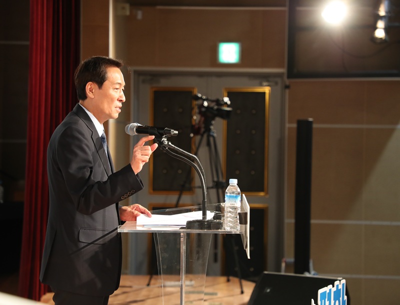 ▲ 강원특별자치도(도지사 우상호)가 지난 6일 오후 2시 춘천 강원창작개발센터 오디토리움에서 도민과의 첫 소통행사로 '타운홀미팅 - 도민과의 대화'를 진행했다. ⓒ강원특별자치도