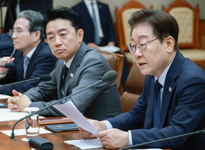 ▲ 이재명 대통령이 지난 6일 청와대에서 열린 메가프로젝트 민관합동 점검회의에서 발언하는 모습. ⓒ뉴시스