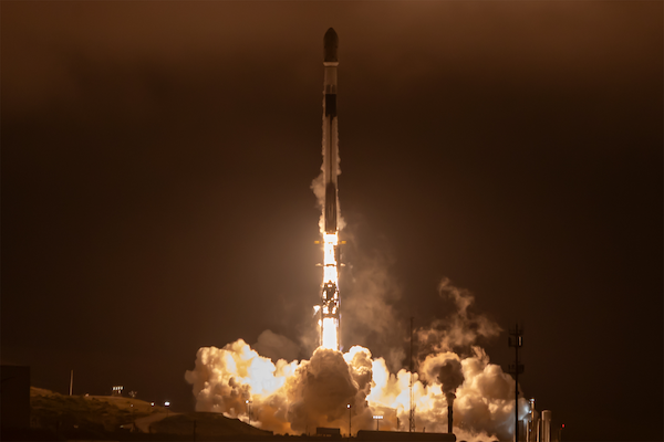 ▲ 차세대중형위성 4호를 탑재한 스페이스X Falcon9 발사 장면. ⓒ농촌진흥청