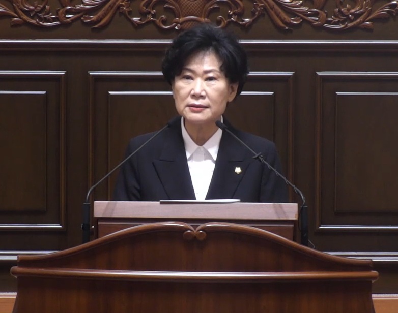 ▲ 제10대 진주시의회 의장에 박미경 국민의힘 의원이 선출됐다.ⓒ
