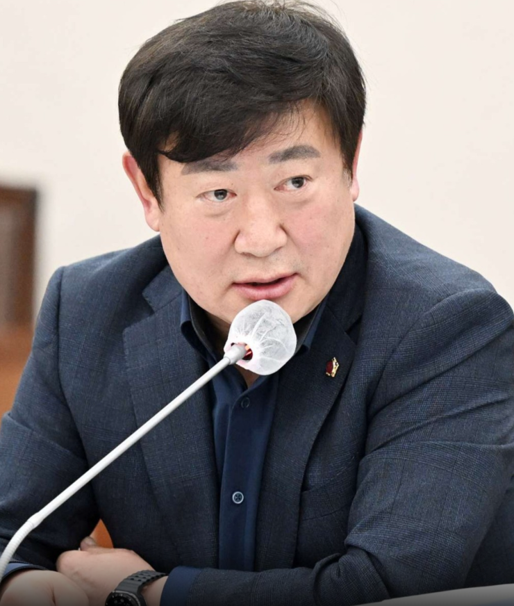 부산시의회 의장 비서실장에 원내대표 출신 이복조