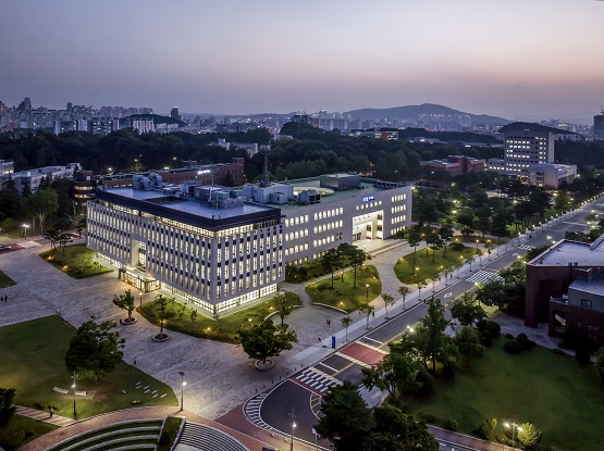 ▲ 충북대 캠퍼스 야경.ⓒ충북대 제공