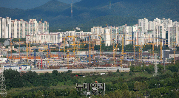 ▲ 서울의 한 재건축 공사 현장. ⓒ뉴데일리DB