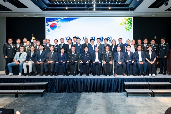 ▲ 강원특별자치도 자율방범연합대 '제12회 자율방범대원의 날' 기념식이 지난 11일 세인트존스 호텔에서 김중남 강릉시장을 비롯한 도내 자율방범대 대원과 내빈 등이 참석한 가운데 열렸다. ⓒ강릉시