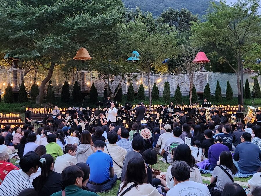 ▲ 진주시는 지역을 대표하는 복합 산림휴양 시설인 ‘월아산 숲속의 진주’가 올해 벌써 연간 방문객 100만 명을 돌파했다.ⓒ진주시