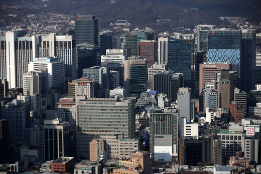 ▲ 서울 남산공원에서 바라본 서울 기업 빌딩 전경.ⓒ뉴시스