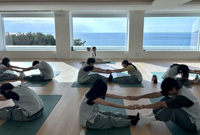 ▲ 강원관광재단과 대한불교조계종사회복지재단이 지난 11~12일 양양 낙산사에서 청춘 만남 프로그램' 나는 절로, 낙산사'를 진행했다. ⓒ강원관광재단