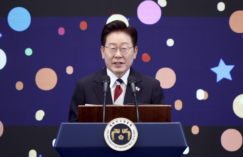 ▲ 이재명 대통령이 17일 청와대 영빈관에서 열린 '빛의 위원회' 출범 기념 시민 초청 행사에서 발언하고 있다. ⓒ뉴시스