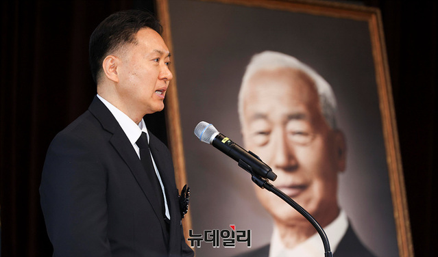 ▲ 이병구 이화장 대표가 유족인사를 하고 있다. ⓒ서성진 기자