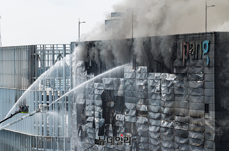 [영상] 불에 탄 쿠팡 물류센터 