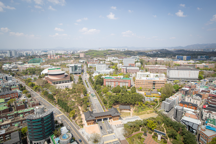 ▲ 수요 기반의 맞춤형 인재양성을 위한 첨단산업 계약학과가 설치될 전북대학교 캠퍼스 전경.ⓒ현대차