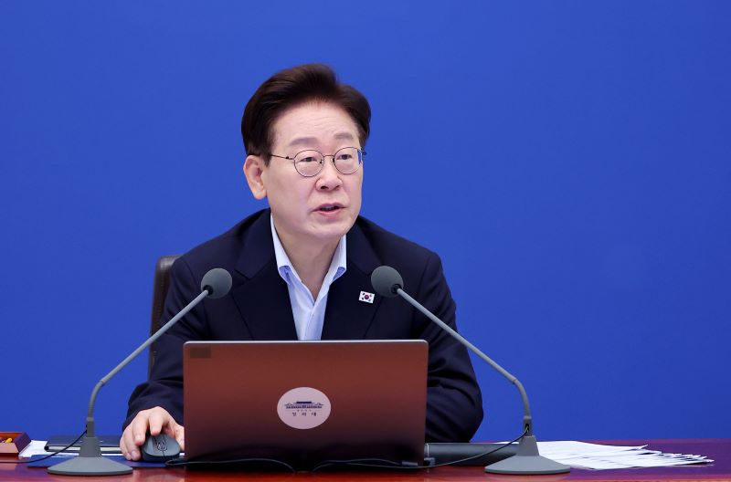 ▲ 이재명 대통령이 21일 청와대에서 열린 국무회의에서 발언하고 있다. ⓒ뉴시스