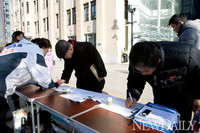 [포토] 강추위 녹이는 '한미FTA' 찬성서명 운동