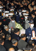 [포토] 故 박태준 명예회장 영결식 - 운구 위패