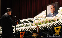 [포토] 故 박태준 명예회장 영결식 - 정준양 조사3