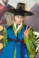 [포토] 정일우의 女心 녹이는 'V'