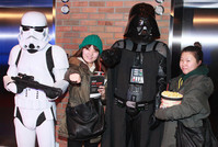 LTE 워프 타고 4D 스타워즈 본다!