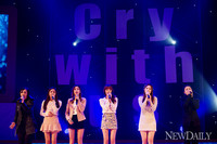 [포토] '크라이 위드 어스' 탈북자와 함께 노래하는 나오미-쥬얼리-황보