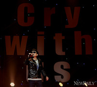 [포토] '크라이 위드 어스' 열창하는 박상민