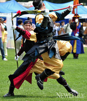 [포토] 내 칼을 받아라!