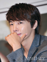 [포토] 슈퍼주니어 6집 '동해의 수수한 매력~'