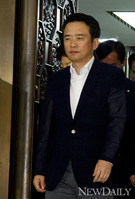 [포토] 굳은 표정의 남경필 의원