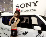 [포토] '2012 서울오토살롱', 소니걸과 함께 '리듬 UP!! 볼륨 UP!!'