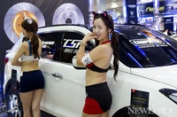 [포토] '2012 서울오토살롱' 레이싱모델 서하연-이예빈, 