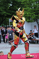 [포토] 부천에 나타난 황금기사 '카로'