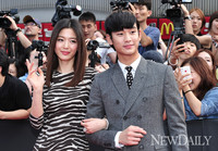 [포토] '도둑들', 잘 어울리는 '전지현-김수현', 영화에서는???