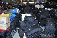 [포토] 올림픽축구대표팀의 가방에는 동메달이 들었다!