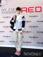 [포토] 2AM 조권, '가을남자로 변신한 깝권'